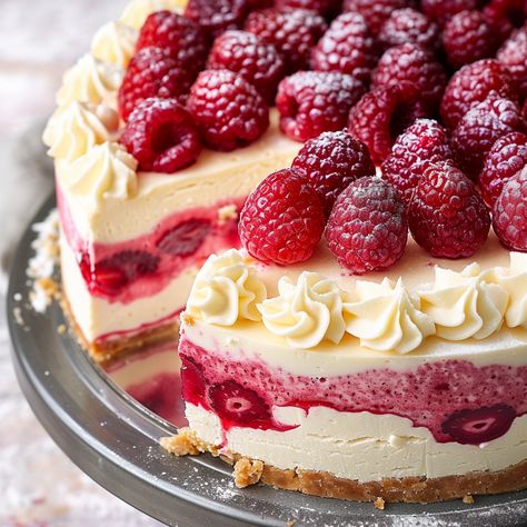 White Raspberry Cheesecake, White Chocolate Raspberry Desserts, Raspberry Chocolate Cheesecake, Raspberry And White Chocolate Cheesecake, Raspberry White Chocolate, Impressive Desserts Dinner Parties, Raspberry White Chocolate Cake, Fruit Cheesecake Recipes, Raspberry Cheesecake Cake