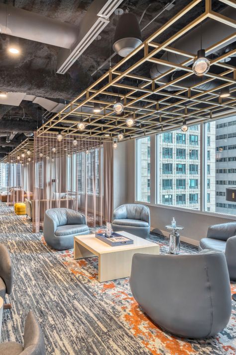 Custom steel tube grid ceiling element in a brass-colored powdercoat finish in an office setting Ceiling Elements, Grid Ceiling, Office Ceiling, New Ceiling Design, Collaborative Workspace, Ceiling Grid, Space Dividers, Flexible Seating, Office Snapshots