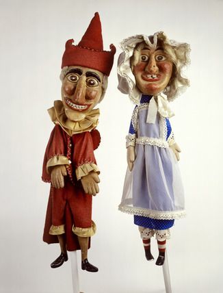 Punch and Judy hand - Punch and Judy hand puppets: 20th century Unknown --- #Theaterkompass #Theater #Theatre #Puppen #Marionette #Handpuppen #Stockpuppen #Puppenspieler #Puppenspiel Puppetry Theatre, James Ensor, Glove Puppets, Toy Theatre, Puppet Toys, Punch And Judy, Marionette Puppet, Puppet Theater, Puppet Show