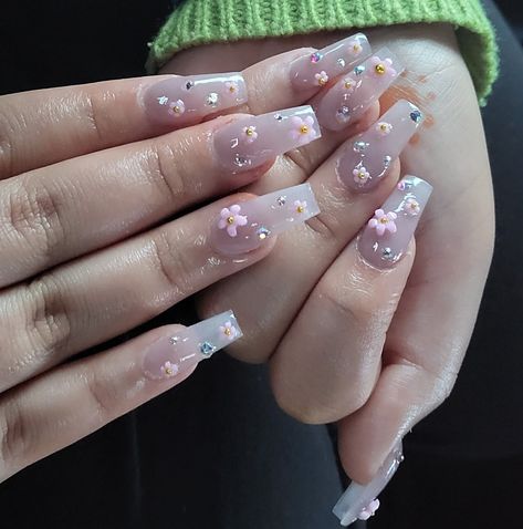 Flower Summer Nails, Hawaiian Flower Nails, Bedazzled Nails, Gem Nail Designs, Pink Flower Nails, Stiletto Nails Short, Nails Flowers, Cute Pink Nails, 3d Flower Nails