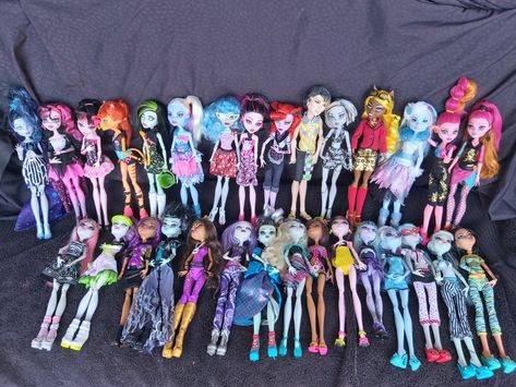 Monster High Doll Accessories, Monster High Toys, Ever After Dolls, Dragons Clothes, Boy Doll Clothes, Monster High Art, Horse Accessories, Dolls For Sale, Monster High Doll