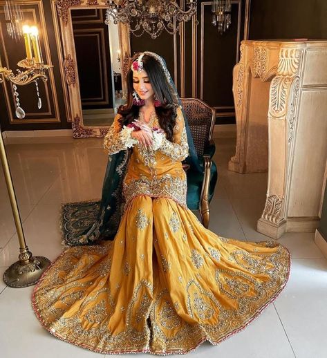 Pakistani Haldi Dresses, Mendhi Dresses, Mehendi Bridal Outfit, Haldi Dress For Bride, Mehendi Outfits For Bride, Mehndi Dress For Bride, Pakistani Mehndi Dress, Bridal Mehndi Dresses, Mehndi Dresses