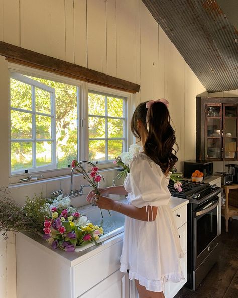 kitchen goals. 🌼🌷🌿💐🌸 Goals 2024, Cottagecore Pink, Cottage Vibes, Kitchen Goals, 2024 Kitchen, Instagram Kitchen, Garden Fairy, Quiet Life, Sweet Escape