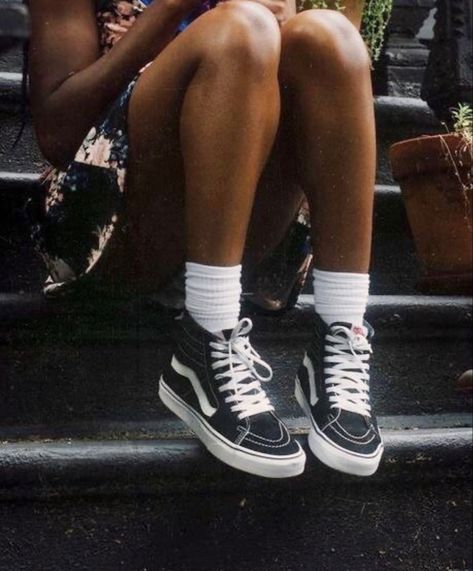 Van High Tops Outfit, Vans Sk8 Hi Outfit, Sk8 Hi Outfit, High Top Outfit, Vans Aesthetic, Sk8 Hi Vans, Vans Outfit, Dr Shoes, Shoes Vans