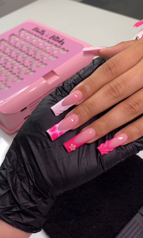 Nails Cute Pink, White Nail Tips, Nails Pink Acrylic, Nails Long Square, Cute Pink Heart, Press On Nails Long, Acrylic Toe Nails, Nails Matte, Nails Cute