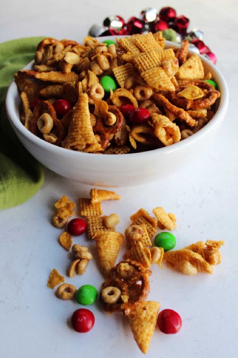 Caramel Chex Mix With Bugles 5 Sweet Chex Mix Recipes With Bugles, How To Make Chex Mix Recipes Christmas, Christmas Bugles Snack Mix Recipes, Christmas Caramel Chex Mix Recipes, Chex Mix With Bugles Christmas, Sweet And Salty Chex Mix Recipes With Bugles, Caramel Chex Mix With Bugles, Chex Mix Recipes With Bugles, Bugle Snack Mix Recipes