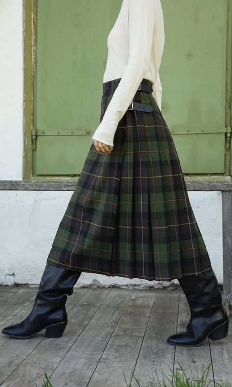 Denim Blanket, Midsize Fashion, Tartan Kilt, Scarf Shirt, London Dresses, Rain Wear, Kilt, Tartan Plaid, Contemporary Fashion