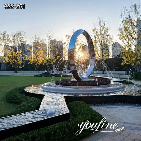 Big Fountains Outdoor, Landscape Fountain, Modern Fountain Front Yard, Landscape Fountain Ideas, Fountain Design Modern, Fountain Modern, Sculpture Landscape, Large Outdoor Sculpture, Modern Water Fountain