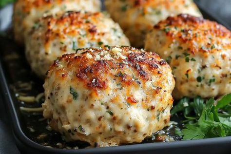 Savory Chicken Dinner Recipes, Healthy Savory Dinner Recipes, Parmesan Meatballs Recipe, Dinner Recipes Clean, Easy Make Dinners, Garlic Parmesan Chicken Mini Meatloaves, Parmesan Garlic Chicken Meatloaf, Chicken Dishes Recipes Easy, Healthy Meat Dishes For Dinner