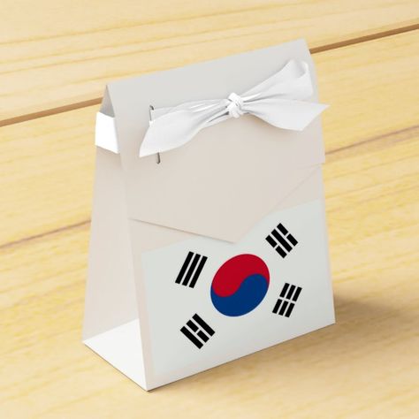 Flag of South Korea Favor Box South Korea Wedding, Taekwondo Birthday, Korean Wedding Traditions, Holiday Party Design, Karate Party, International Days, Wedding Favor Box, Korea Wedding, Adoption Day