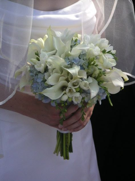 Calla Lily Rose Hydrangea Bouquet, Lilies And Hydrangeas Bouquet, Hydrangea Calla Lily Bouquet, Hydrangea And Calla Lily Centerpiece, Hydrangea Lily Bouquet, Calla Lily And Hydrangea Bouquet, Calla Lily Hydrangea Bouquet, Calla Lillies Bouquet Wedding, Lily And Hydrangea Bouquet