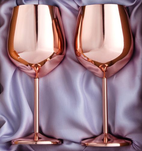 Rose Gold Wine Glasses, Gold Wine Glasses, Gold Wine, Everyday Glasses, Liqueur Glasses, Large Gift Boxes, White Wine Glasses, Wine Glass Set, Wine Goblets