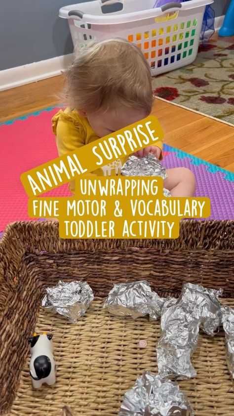 Sensory For One Year Olds, Fun Activities For Two Year Olds, Nursery Sensory Ideas, One Year Old Preschool Activities, 30 Month Old Activities, Taby Activites, Art For 18month Olds, Sensory Activities For 18month Olds, Under 2 Activities Ideas