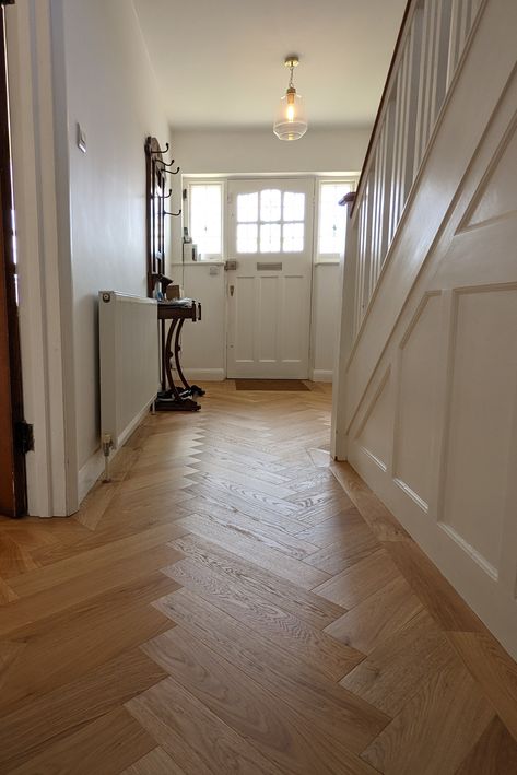 Herringbone Flooring Hallway, Herringbone Hallway Ideas, Herringbone Floor Hallway Entryway, Hallway Herringbone Floor, Herringbone Wood Hallway, Small Hallway Flooring Ideas, Herringbone With Border Floor, Herringbone Wood Floor Hallway, Kitchen Parquet Flooring