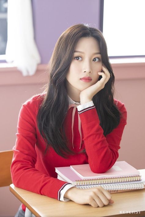 Moon Ga-young Young Outfit, Moon Ga Young, Korean Drama Movies, Korean Actresses, Korean Celebrities, Kpop Fashion Outfits, Korean Actress, Ulzzang Girl, True Beauty