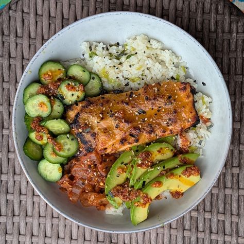 sticky miso salmon bowl Sticky Miso Salmon Bowl, Miso Salmon Bowl, Miso Salmon, Spicy Corn, 2024 Recipes, Salmon Bowl, Winter Cooking, Salmon Sushi, Buddha Bowls