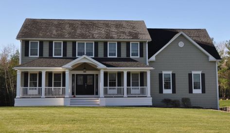 Colonial House Porch, Front Porch Colonial House, Colonial Porch Ideas, Front Porch Addition Colonial, Colonial House With Front Porch, Colonial House Front Porch, Colonial Front Porch Ideas, Colonial Front Porch, Colonial Porch