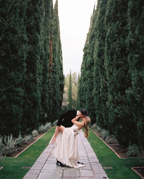 Greystone Mansion Wedding, Beverly Hills Wedding, Greystone Mansion, Dreams Photography, Wedding Portrait Poses, Dream Photography, Dream Wedding Venues, Couples Engagement Photos, Engagement Inspo