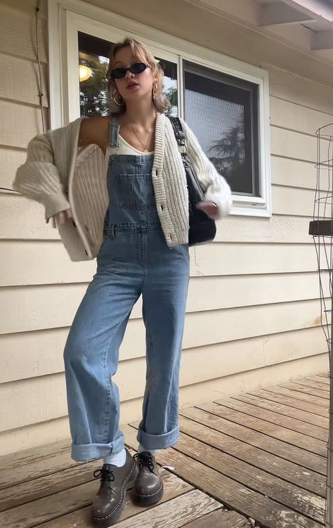 Overall And Cardigan Outfit, Overalls With Cardigan Outfit, Sweater With Overalls Outfit, Overalls Cardigan Outfit, Overalls And Cardigan Outfits, Sweater And Overalls Outfits, Black Overalls Outfit Winter, Long Overalls Outfit, Fall Overall Outfits