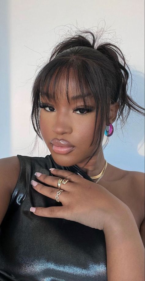 Fringe Hairstyle, Front Fringe Hairstyles, Fringe Bangs Black Women, Wispy Front Bangs, Wispy Bangs Black Women, Wispy Bangs Round Face, Haircut Reference, Cute Bangs, Bangs Hairstyle