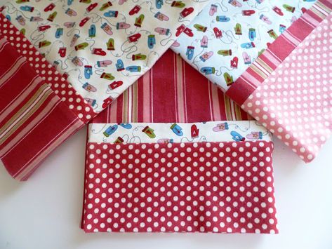 Sewing Pillow Cases, Pillow Cases Tutorials, Pillow Cases Diy, Diy Pillow, Heart Quilt Pattern, Sewing To Sell, Pillow Ideas, Pillowcase Pattern, Christmas Pillowcases