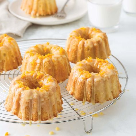 These satsuma-infused mini Bundts are sweet, satisfying desserts. Save Recipe Print Mini Satsuma Vanilla Bundt Cakes Yields: 6 Mini Bundt Cakes   Ingredients ½ cup unsalted butter, softened 1 cup sugar 2 large eggs 1 egg yolk 2 teaspoons satsuma zest (from about 2 satsumas) 2 teaspoons vanilla bean paste 1 cup all-purpose flour ½ teaspoon … Mini Bunt Cake, Mini Bundt Cakes Recipes, Orange Bundt Cake, Mini Torte, Mini Bundt, Cake Mini, Mini Bundt Cakes, Bundt Cakes Recipes, Bundt Pan