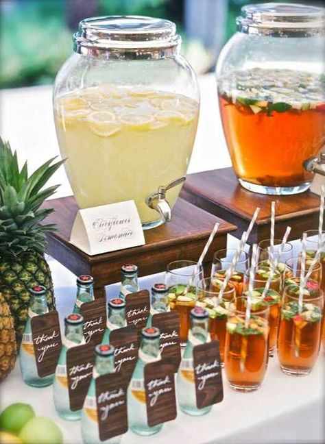 Drink bar idea~ Wedding Drink Station, Easy Alcoholic Drinks, Rustic Beach Wedding, Punch Drinks, Fiesta Tropical, Wedding Buffet, Food Stations, Drink Station, Welcome Drink