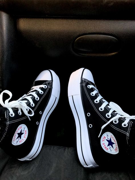 All Star Converse Women, Converse Lift Platform, Shoe Collection Aesthetic, All Star Converse Outfit, Converse Lift, Converse Heels, Cute Converse Shoes, Tenis Converse, Nike Shoes Women Fashion