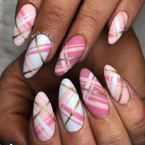 Jumper Nails, Plaid Nail Designs, Plaid Nail Art, Nails Bow, Nails March, Fail Nails, Flame Nails, Ten Nails, Plaid Nails