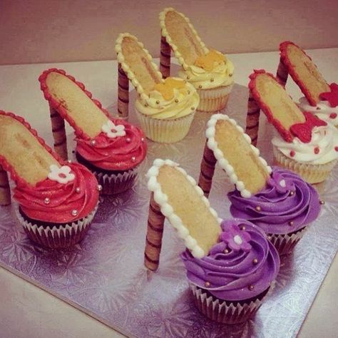 High Heel Cupcakes, Shoe Cupcakes, Cupcake Tutorial, Decorações Com Comidas, Cupcake Decoration, Creative Cupcakes, Diy Cupcakes, Cute Cupcakes, Cupcakes Decoration