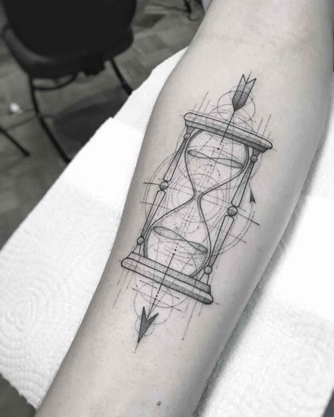 Minimalistic Tattoo, Typography Tattoo, Hourglass Tattoo, Inspiration Tattoos, Geometric Tattoo Design, Tattoo Graphic, Tattoo Designs And Meanings, Subtle Tattoos, Time Tattoos