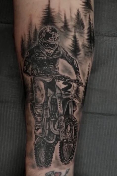 Brother Memorial Tattoo, Moto Tattoo, Motocross Tattoo, Dirt Bike Tattoo, Bike Tattoo, Tattoo Perna, Harley Tattoos, Kids Tattoo, Bike Tattoos