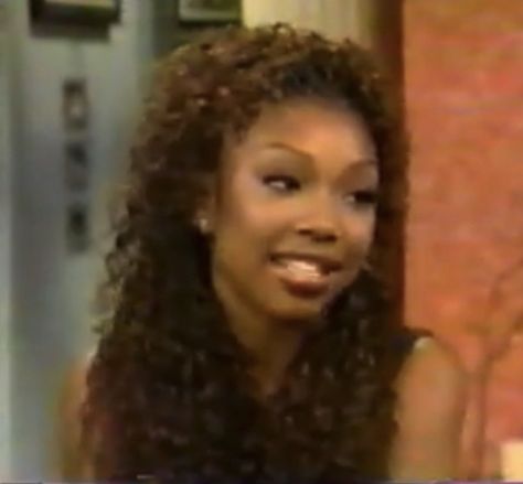 Brandy Aesthetic Singer, 70s Hairstyles Black Women, Moesha Braids 90s Style, Brandy Norwood 90s, Moesha Outfits, Braid Business, Hairstyle 90s, 90s Baddie, 90s Core