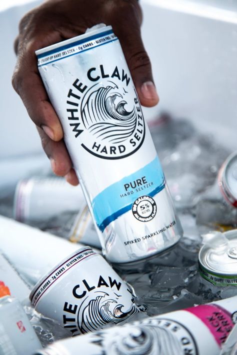 White Claw Aesthetics, Pregame Drinks, Jjba Aesthetic, Soda Alternatives, White Claw Hard Seltzer, Coconut Juice, Summer Vodka Cocktails, No Patience, Spiked Seltzer