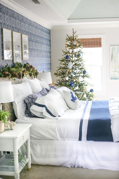 Cranberries and Cardinals: Our Traditional Christmas Family Room Tour Christmas Family Room, Coastal Christmas Decor, Bedroom Blue, Coastal Holiday, Holiday Templates, Christmas Decorations Bedroom, Christmas Bedroom, Coastal Christmas, Christmas Room