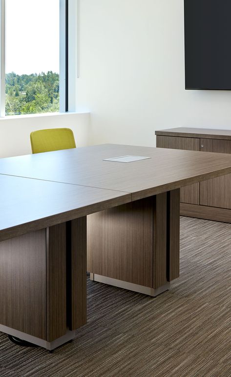 Based in Montréal, Lundbeck Canada is a subsidiary of H. Lundbeck A/S, an international research-based pharmaceutical company. Office Cabinet Design, Modern Conference Table Design, Meeting Desk, Conference Table Design, Architecture Villa, Modern Conference Table, Meeting Room Table, Pharmaceutical Company, Sales Office