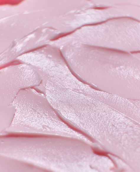 This isn't just pretty in pink 💕 Experience the luxurious texture of our Pink Sugar Body Icing - nourishing butters and lavish botanicals that melts into your skin, leaving it feeling irresistibly soft, smooth, and delicately scented. Pink Skincare, Healing Skin, Lemongrass Spa, Cedar Oil, Grapefruit Oil, Sugar Body, Pink Sugar, Moisturizing Serum, Facial Mist