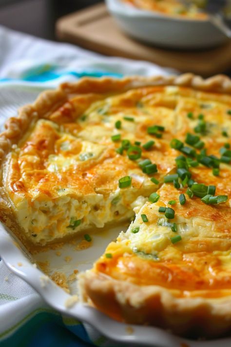 Mozzarella Quiche Recipes, 3 Cheese Quiche, Quish Recipes, Three Cheese Quiche, Hashbrown Quiche, Pineapple Cheese, Delicious Quiche, Breakfast Quiche Recipes, Quiche Recipes Easy