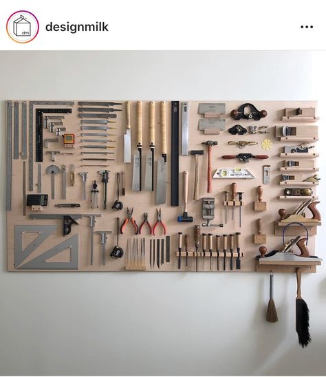 Things Organized Neatly, Easy Woodworking Ideas, Woodworking Plans Beginner, Diy Garage Shelves, Diy Holz, Cool Woodworking Projects, Diy Jewelry Findings, Woodworking Videos, Woodworking Skills