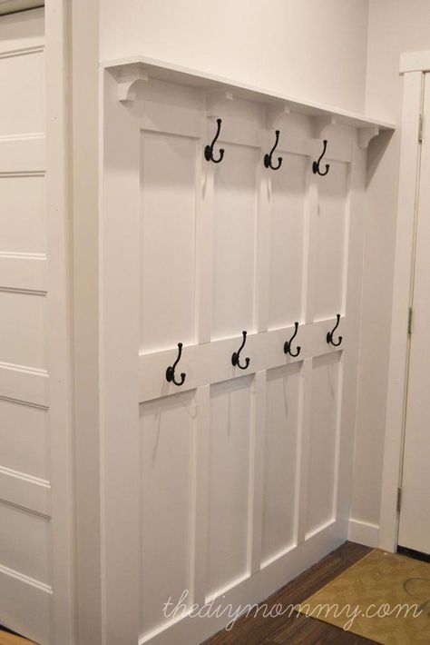 Get terrific suggestions on "laundry room storage diy small". They are offered for you on our internet site. #laundryroomstoragediysmall Batten Diy, Room Storage Diy, Board And Batten Wall, Diy Entryway, Farmhouse Ideas, Entryway Organization, Organization Decor, Laundry Room Storage, Interior Modern