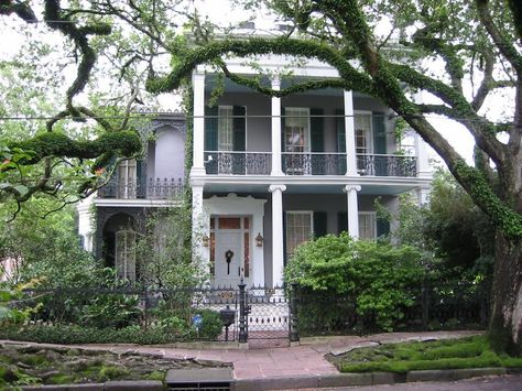 New Orleans Garden District Mansions | Anne Rice House New Orleans Mayfair Witches, Garden District New Orleans, New Orleans Garden District, Anne Rice, New Orleans Homes, Garden District, Southern Homes, House Search, Luxury Estate