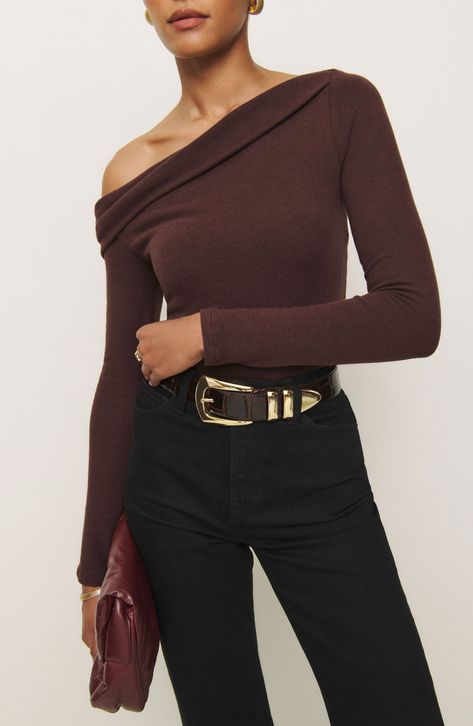 Reformation Elio Off the Shoulder Knit Top available at #Nordstrom Chocolate Top Outfit, Brown Off Shoulder Top Outfit, Asymmetrical Top Outfit, Off Shoulder Knit Top, Off The Shoulder Top Outfit, Off The Shoulder Knit, College Clothes, Tops Winter, True Autumn