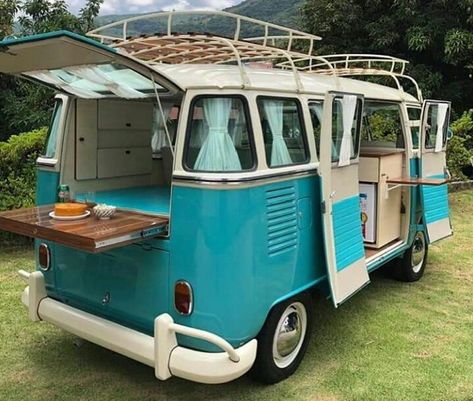 Vw Interior, Kombi Motorhome, Vw Ideas, Volkswagen Vans, Kombi Home, Combi Volkswagen, Vw Bus Camper, Volkswagen Camper, Combi Vw