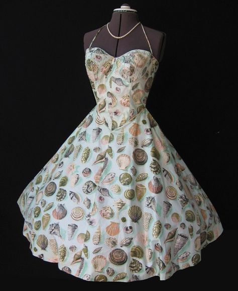 Miss Frizzle fashion, love this shell dress! Sea Shell Dress, Seashell Dress, Shell Dress, Outfit Photos, Mermaid Outfit, Expensive Clothes, Printed Summer Dresses, Halter Strap, Skirt With Pockets