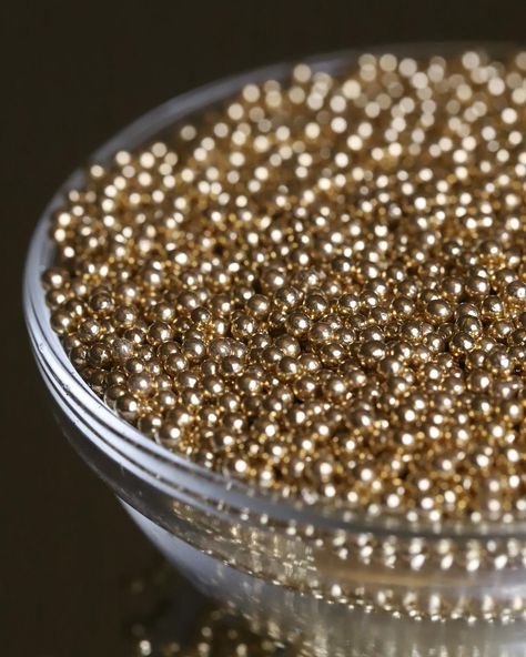 Introducing our Gold Metallic Sprinkles, the epitome of elegance for your desserts. These shimmering accents boast a radiant gold hue, adding a touch of sophistication to cakes and cupcakes. #Sprinkleworld #sprinkles #halalsprinkles #vegansprinkles #vegetariansprinkles #koshersprinkles #cakesprinkles #sprinklemixes #sprinklemix #smallbusiness #cakedecorating #cupcakes #cakes Gold Sprinkles, Cakes And Cupcakes, Om Nom, May 1, Nom Nom, Brownies, Cupcake Cakes, Sprinkles, Gold Metal