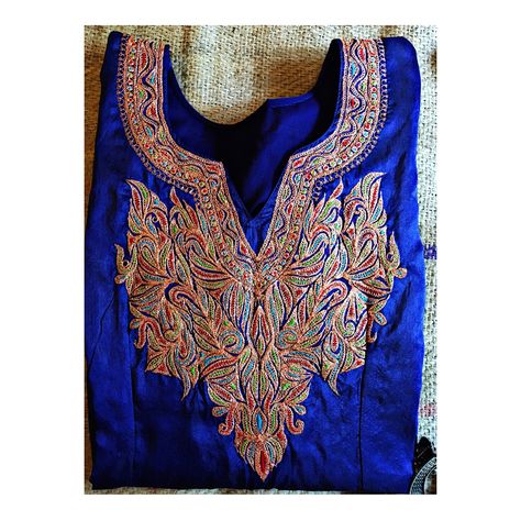 Silver and gold embroidery: Locally called “tilla”, this type of embroidery work is found on ladies cloaks “Pherans”, shawls and salwar kameez. It is done in needlepoint using gold and silver thread. Kashmiri Pheran, Kashmiri Suits, Hijabi Bride, Kashmiri Work, Hijabi Brides, Silk Kurti Designs, Silk Kurti, It Is Done, Kurti Neck