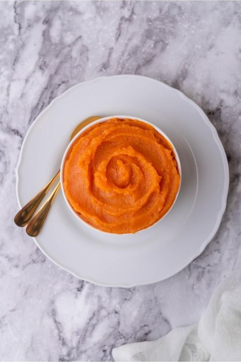 The BEST Quick & Easy Sweet Potato Puree Recipe Potato Puree Recipe, Sweet Potato Puree, Easy Sweet Potato, Cubed Sweet Potatoes, Potato Puree, Pureed Food Recipes, Vegan Paleo, Sweet Potatoes, Turkey Recipes