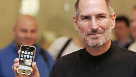 Steve Jobs’ biographer thinks Elon Musk is the next great visionary - MarketWatch All About Steve, Steve Jobs Apple, Steve Wozniak, Tim Cook, First Iphone, Steve Job, Iphone Pictures, Apple Computer, Apple Inc