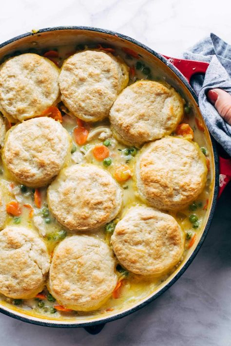 Dutch Oven Recipes Chicken, Oven Recipes Chicken, Cold Weather Recipes, Gluten Free Chicken Pot Pie, Chicken Pot Pies, Chicken Pot Pie Soup, Pot Pie Soup, Pot Pie Recipe, Cold Weather Food