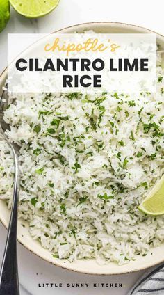 Essen, Chipotle Cilantro Lime Rice, Chipotle Rice, Chipotle Recipes Chicken, Cilantro Lime Rice Recipe, Chipotle Recipes, Lime Rice Recipes, Cilantro Recipes, Rice Side Dish Recipes